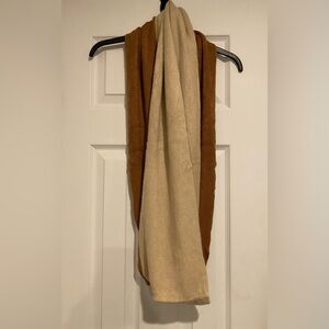 NWT TWO-TONE INFINITI SCARF BROWN/BEIGE